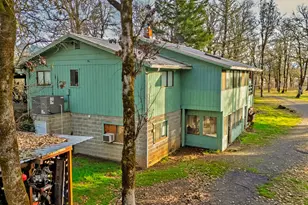 300 W 6th St, Kerby, OR 97531 - Photo 7