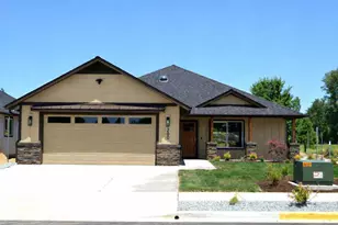 180 SW Rock Gulch Rd, Grants Pass, OR 97527 - Photo 1