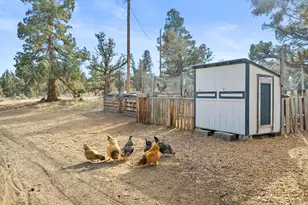 25020 Kiwa Ln, Bend, OR 97701 - Photo 41