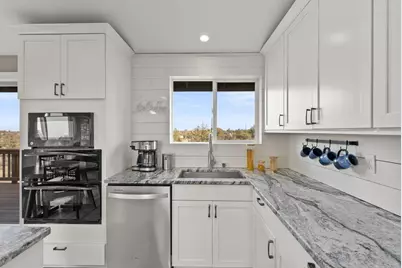 25020 Kiwa Lane, Bend, OR 97701 - Photo 11