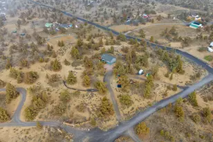 25020 Kiwa Ln, Bend, OR 97701 - Photo 35