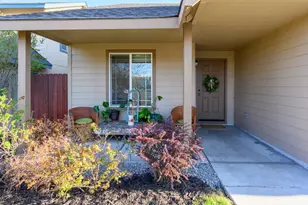1113 NW 22nd Pl, Redmond, OR 97756 - Photo 3