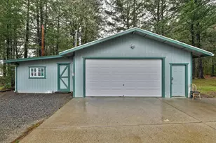 2056 Rockydale Rd, Cave Junction, OR 97523 - Photo 21
