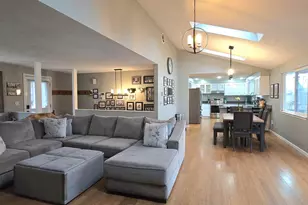 164 Peach St, Klamath Falls, OR 97601 - Photo 5