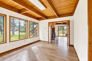 69288 Sabrina Ln, Sisters, OR 97759 - Photo 17