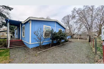 5131 Bristol Avenue, Klamath Falls, OR 97603 - Photo 3