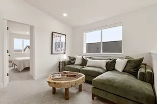 3843 NE Petrosa Ave, Bend, OR 97701 - Photo 29