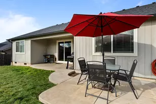 631 Nottingham Terrace, Eagle Point, OR 97524 - Photo 27