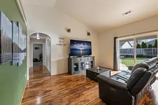 631 Nottingham Terrace, Eagle Point, OR 97524 - Photo 15