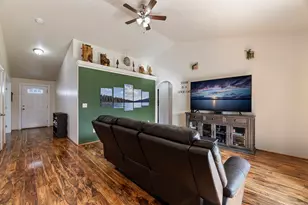 631 Nottingham Terrace, Eagle Point, OR 97524 - Photo 13