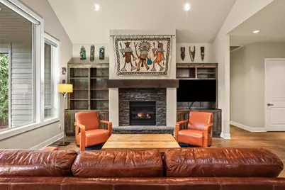 3053 NW Clubhouse Drive, Bend, OR 97703 - Photo 9