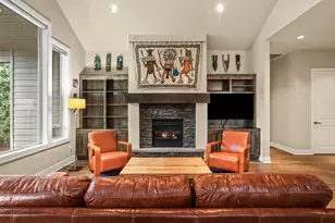 3053 NW Clubhouse Dr, Bend, OR 97703 - Photo 9