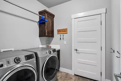 61089 SE Echo Lake Court, Bend, OR 97702 - Photo 21