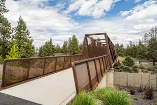 61089 SE Echo Lake Ct, Bend, OR 97702 - Photo 41