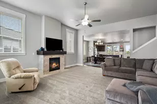 61089 SE Echo Lake Ct, Bend, OR 97702 - Photo 7