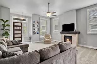 61089 SE Echo Lake Ct, Bend, OR 97702 - Photo 9