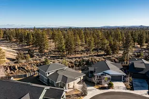 61089 SE Echo Lake Ct, Bend, OR 97702 - Photo 39