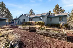 63545 Deschutes Market Rd, Bend, OR 97701 - Photo 9