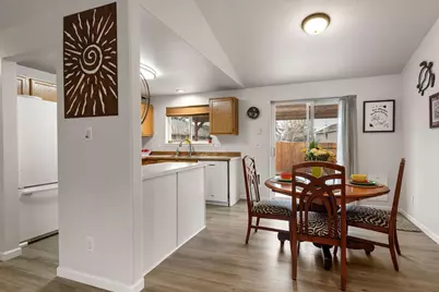 3041 SW Salmon Avenue, Redmond, OR 97756 - Photo 5