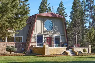 17277 Willow Ct, Bend, OR 97707 - Photo 3