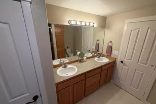 2921 NW 19th St, Redmond, OR 97756 - Photo 43