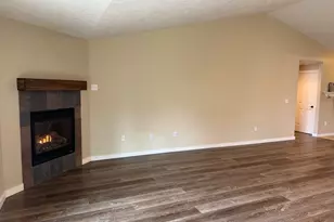 2921 NW 19th St, Redmond, OR 97756 - Photo 7