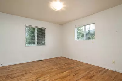 1309 Fortune Drive, Medford, OR 97504 - Photo 7