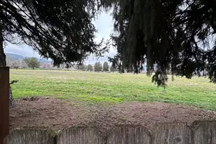 3700 Bellinger Ln, Medford, OR 97501 - Photo 21