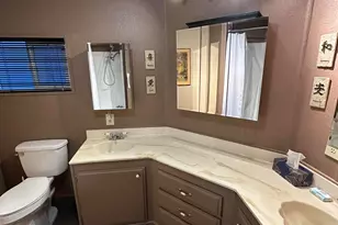 3700 Bellinger Ln, Medford, OR 97501 - Photo 13