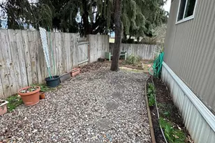 3700 Bellinger Ln, Medford, OR 97501 - Photo 19