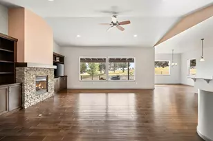 890 Cinnamon Teal Dr, Redmond, OR 97756 - Photo 3