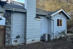 1986 Kelly Way, Grants Pass, OR 97527 - Photo 3