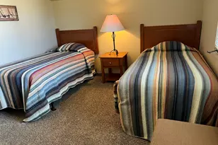 2390 Snowgoose Dr, Redmond, OR 97756 - Photo 9