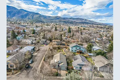 139 N Wightman Street, Ashland, OR 97520 - Photo 27