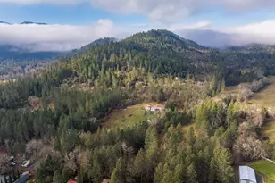 424 Genverna Glen, Grants Pass, OR 97527 - Photo 21