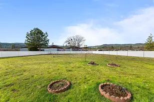 104 Hart Cir, Shady Cove, OR 97539 - Photo 29