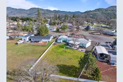 104 Hart Circle, Shady Cove, OR 97539 - Photo 33