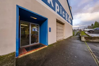 655 W Umpqua Street, Roseburg, OR 97471 - Photo 7