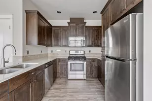 3365 SW 28th St, Redmond, OR 97756 - Photo 7