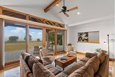 66255 White Rock Loop, Bend, OR 97703 - Photo 15