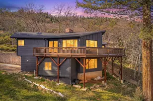 200 Timberlake Dr, Ashland, OR 97520 - Photo 3