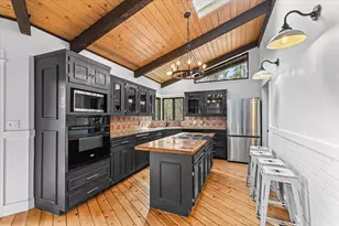 200 Timberlake Dr, Ashland, OR 97520 - Photo 15