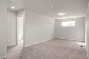 20695 Town Dr, Bend, OR 97701 - Photo 37