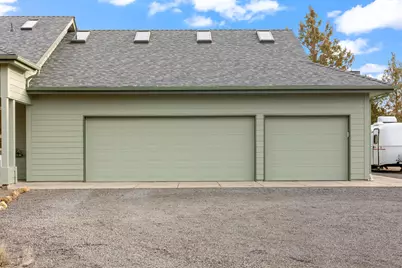 23445 Butterfield Trail, Bend, OR 97702 - Photo 47