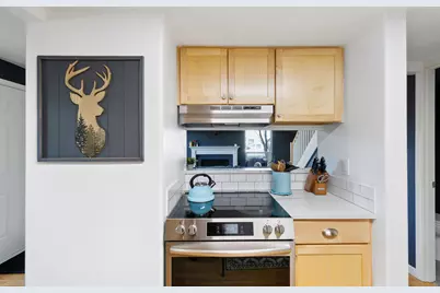 111 NW Hawthorne Avenue #APT 1, Bend, OR 97703 - Photo 3