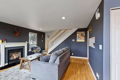 111 NW Hawthorne Avenue #APT 1, Bend, OR 97703 - Photo 5