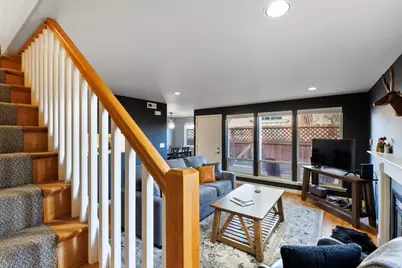 111 NW Hawthorne Avenue #APT 1, Bend, OR 97703 - Photo 7