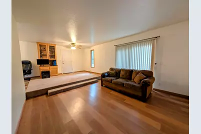 1661 NE Terrace Drive, Grants Pass, OR 97526 - Photo 5