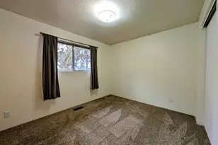 1661 NE Terrace Dr, Grants Pass, OR 97526 - Photo 11