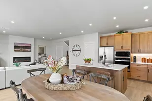 21545 SE Etna Pl, Bend, OR 97702 - Photo 11